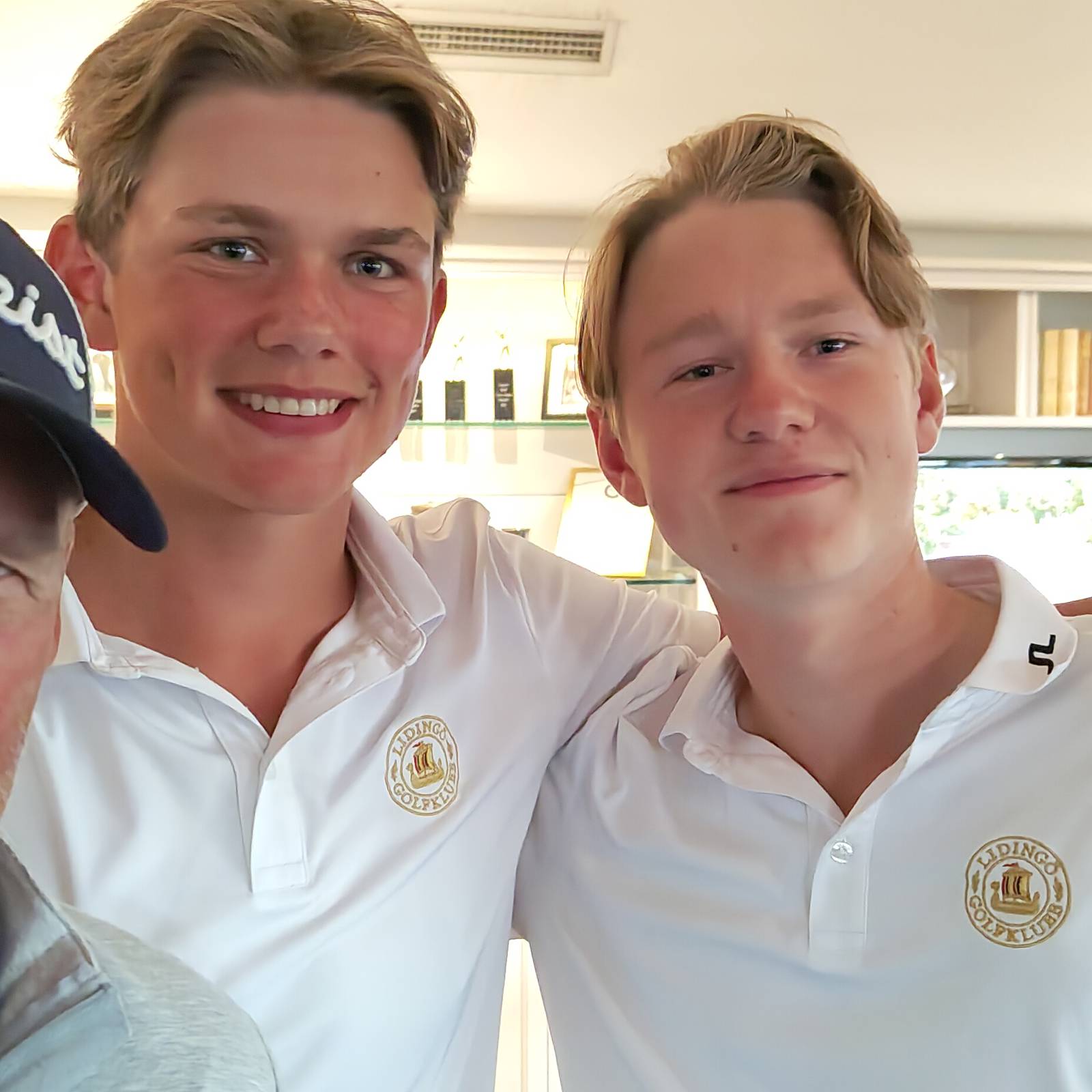 KM Foursome Del 4