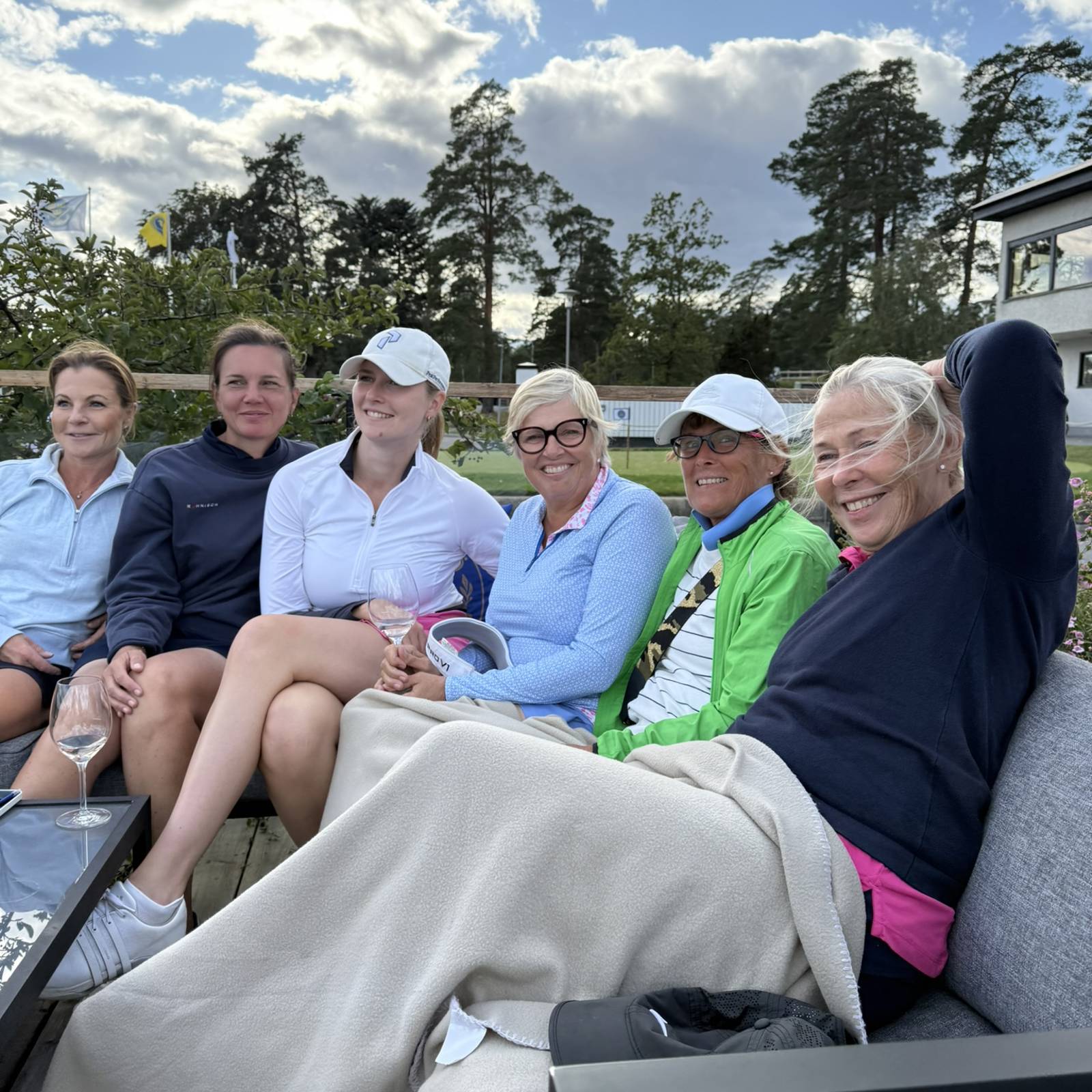 134C414A 6E2E 4475 8D69 88A44F90B1F1 1 102 O