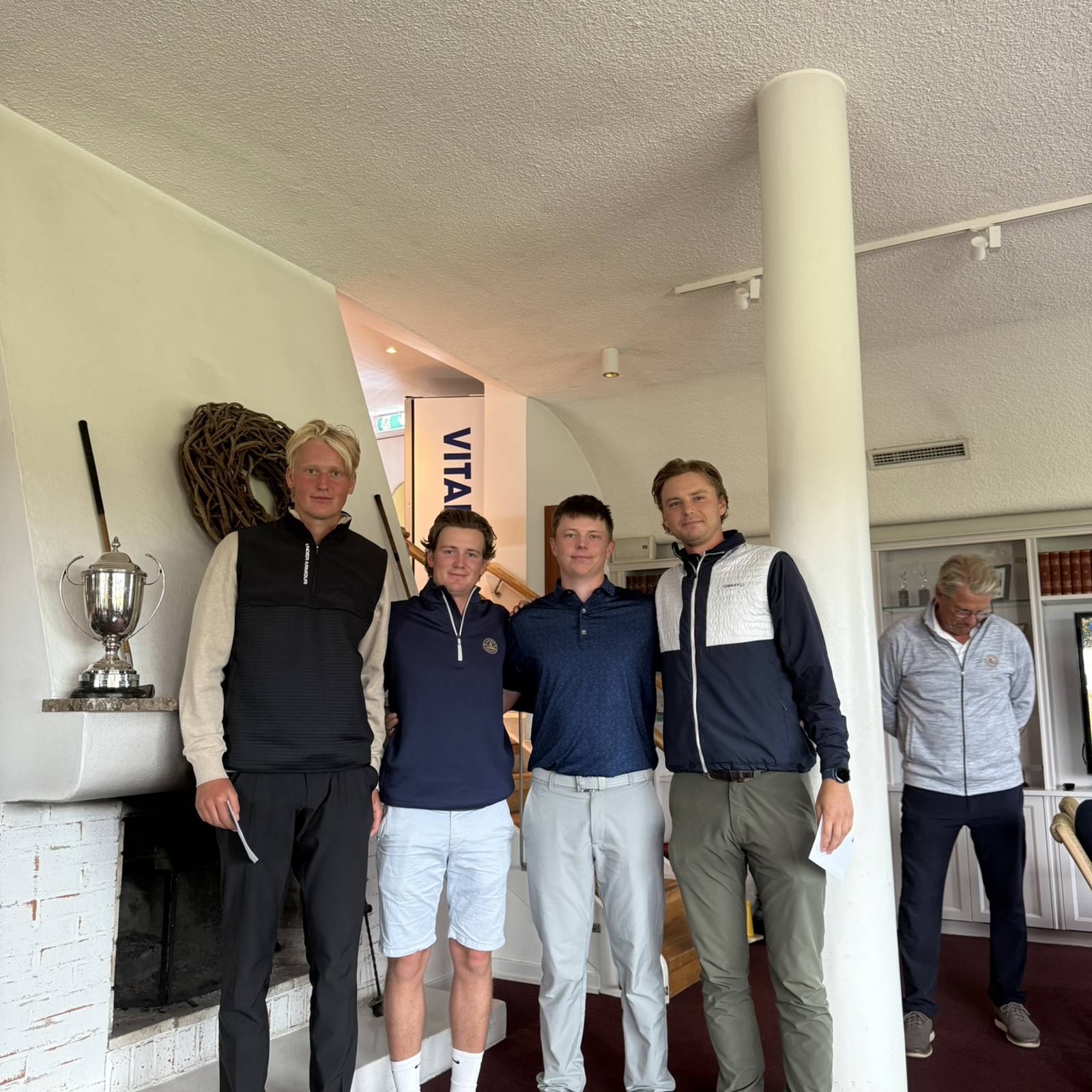 64DB8ED6 D293 42F9 8512 71126719D0F3 1 102 O